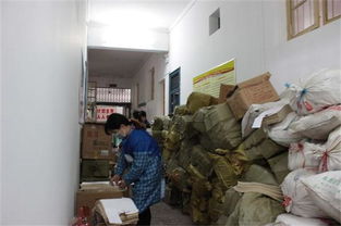 潢川县档案局将破产企业档案整理 入库 上架